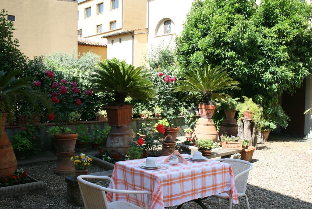 Casa Per Ferie Regina Santo Rosario Bed & Breakfast Florence Exterior photo