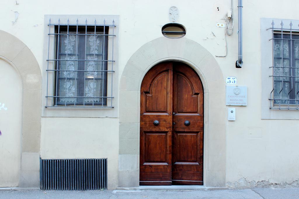 Casa Per Ferie Regina Santo Rosario Bed & Breakfast Florence Exterior photo
